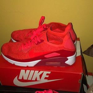 Men’s Nike Air Max 90 worn a few times.